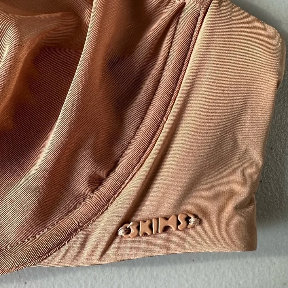 NWT Skims No Show Molded Unlined Demi Bra Sheer Ochre 40C